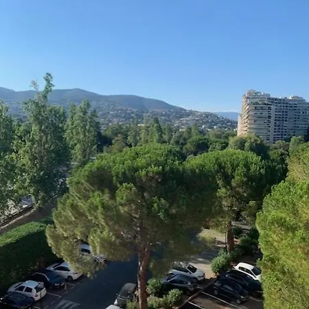 T2 Neuf à Louer